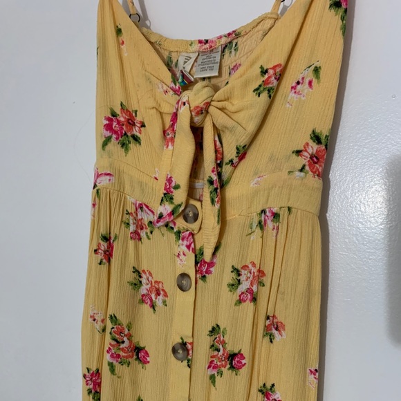 Summer Dress - Picture 2 of 3